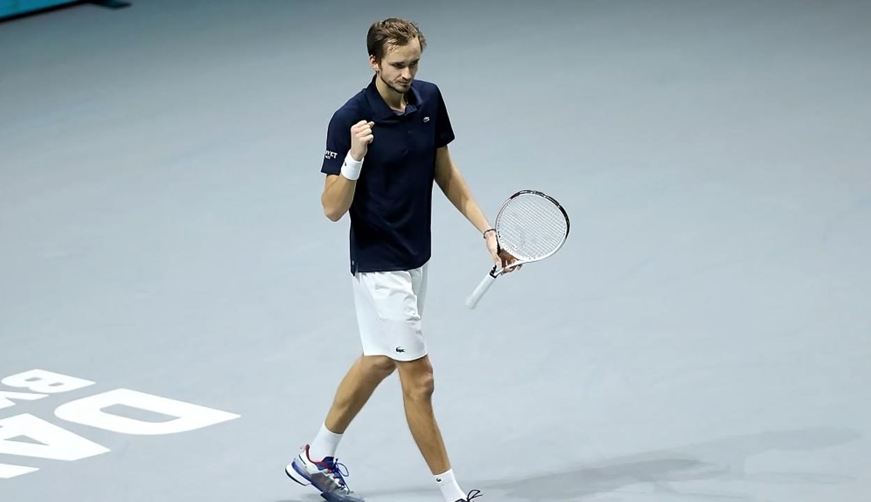 戴维斯杯碾压ATP总决赛,梅德韦杰夫统治全场 戴维斯杯碾压ATP总决赛,梅德韦杰夫统治全场