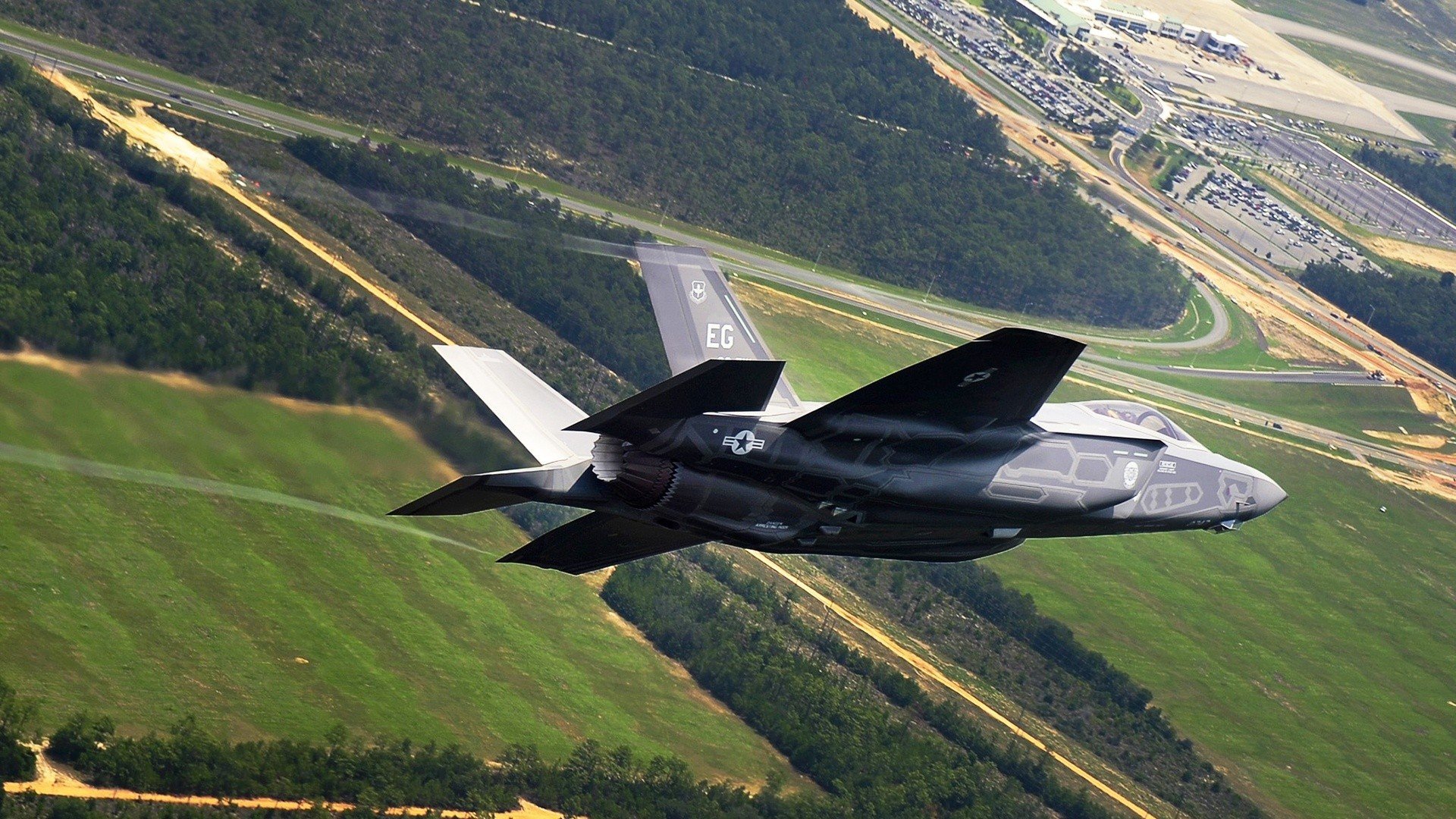 三分钟疾风骤雨，库里一波11-0个人秀，瞬间撕碎黄蜂防线